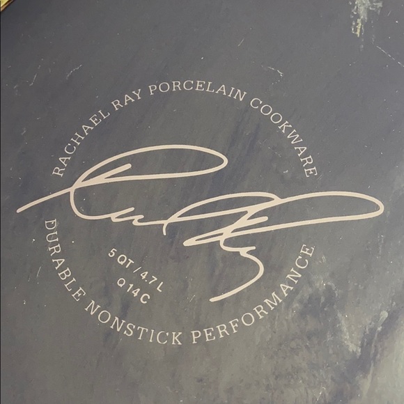 COPY - Rachel Ray 5 quart porcelain non stick cookware - Picture 5 of 7
